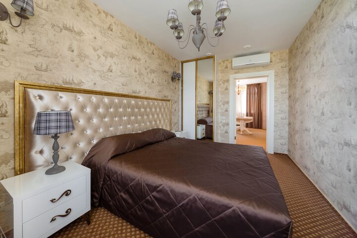 Room 35 of 75