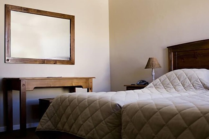Room 3 of 20