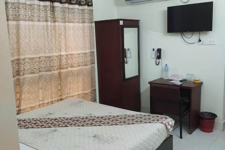 Room 21 of 35