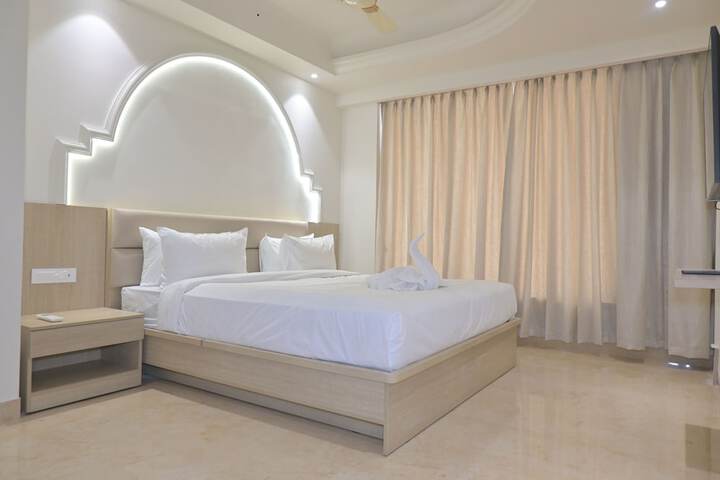 Room 21 of 27