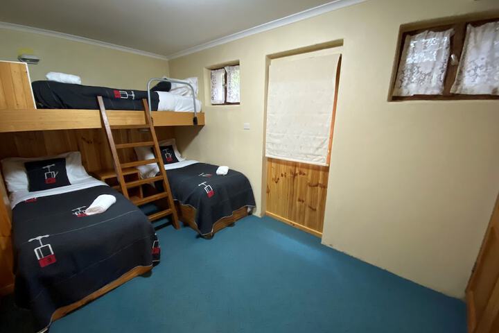 Room 16 of 41