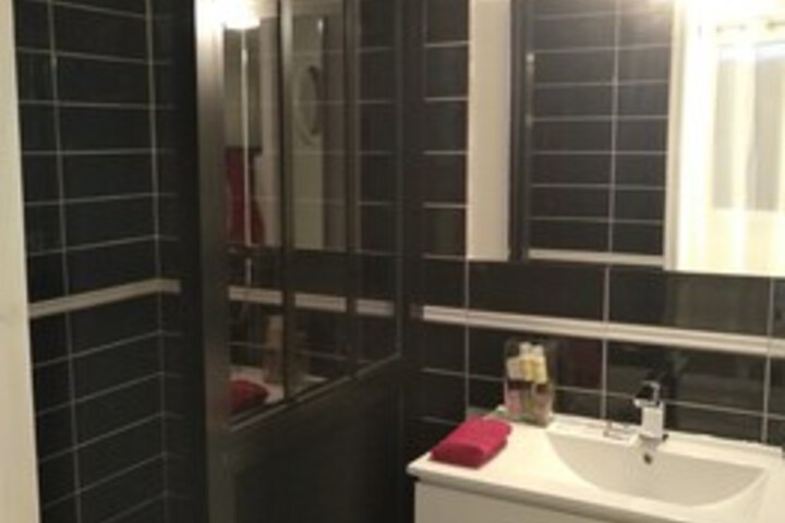 Room 106 of 165