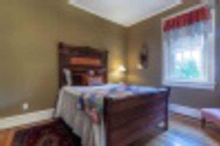 Room 292 of 384