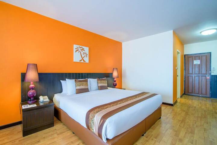 Room 21 of 115