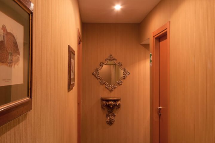 Hotel 10 of 13