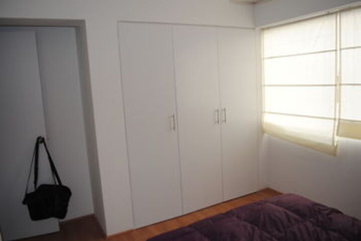 Room 5 of 12