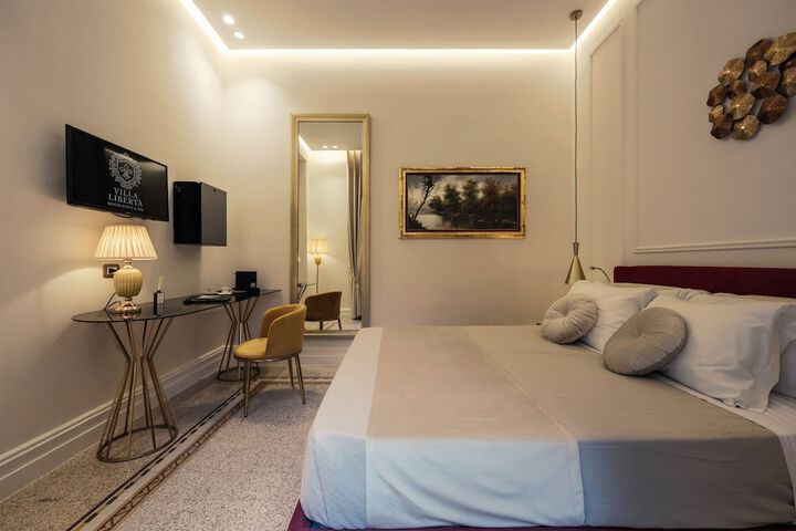 Room 28 of 178