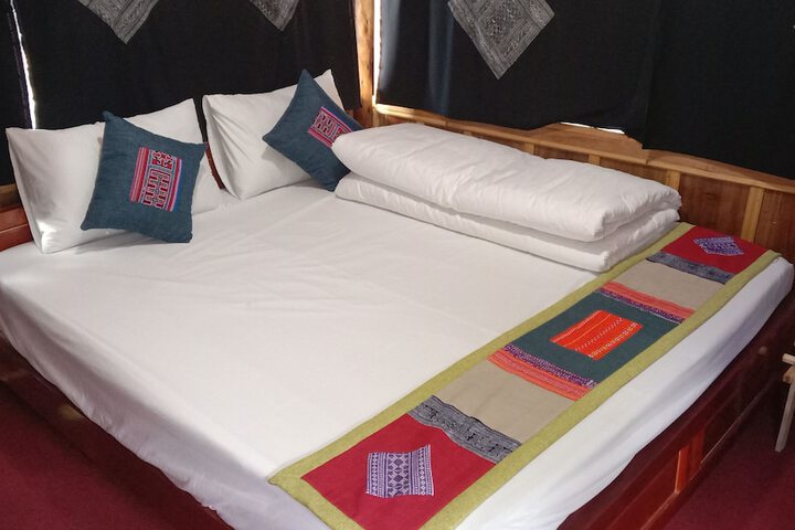Room 2 of 25
