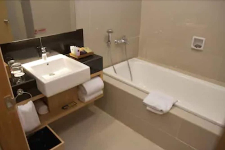 Room 20 of 32