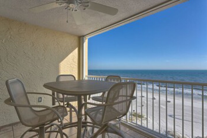 Terrace/Patio 18 of 360