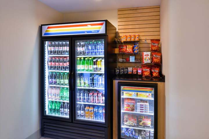 Snack bar