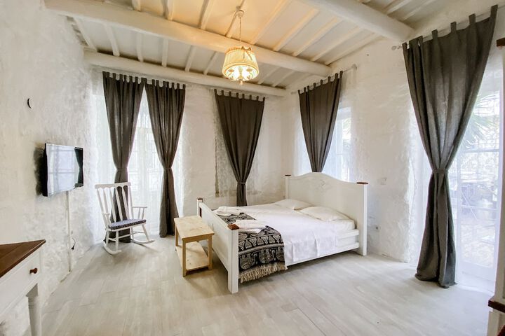 Room 20 of 79
