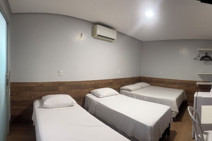 Room 37 of 60