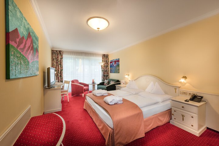 Room 8 of 72