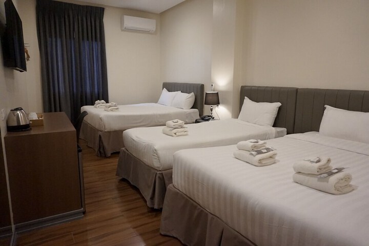 Room 34 of 70