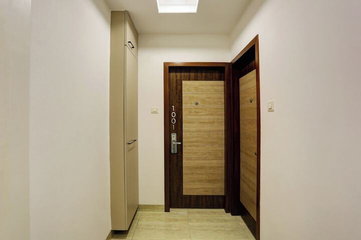 Hotel Interior 4 of 57