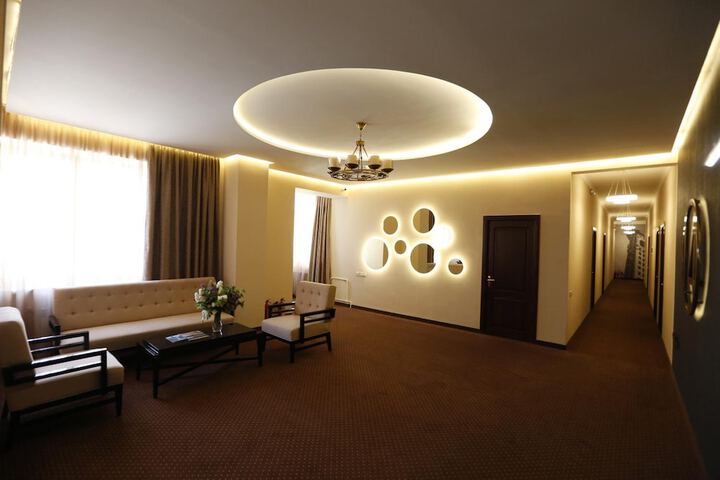 Hotel Lobby
