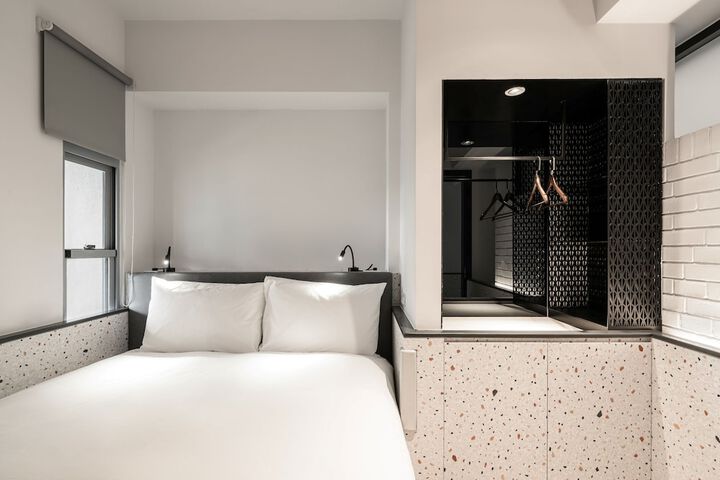 Room 15 of 79