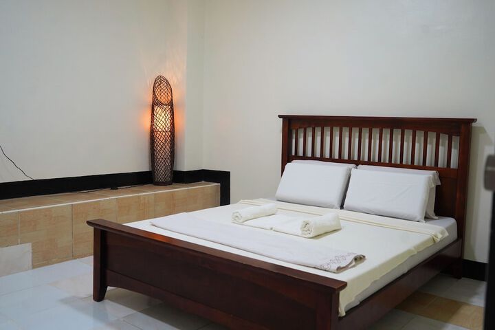 Room 8 of 62
