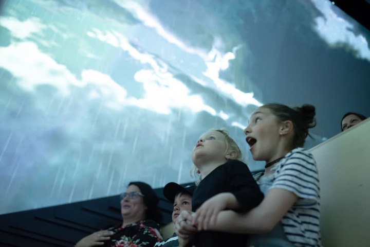 Entertainment 55 of 78