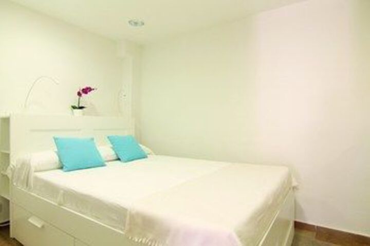Room 16 of 47