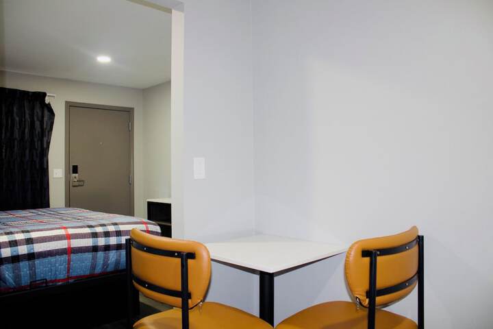 Room 18 of 25
