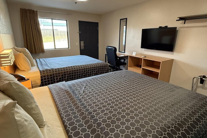 Room 17 of 46