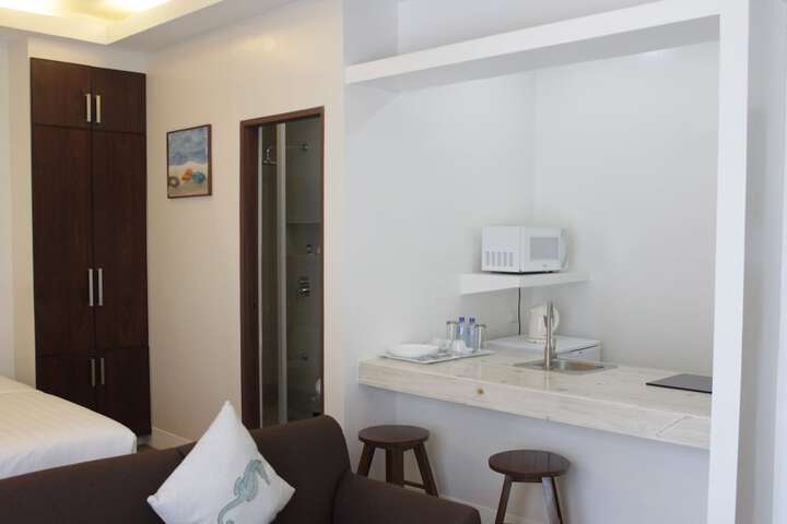 Room 18 of 42