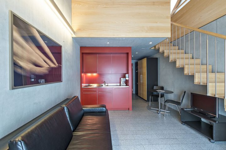 Room 18 of 42