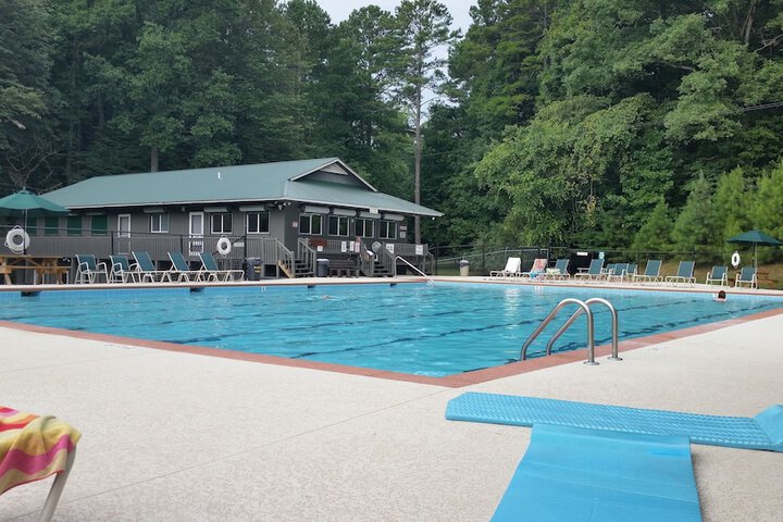 Pool 115 of 180
