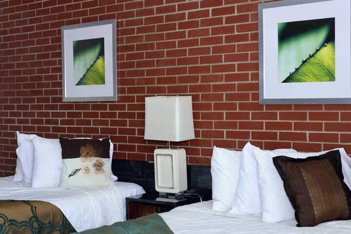 Room 15 of 32