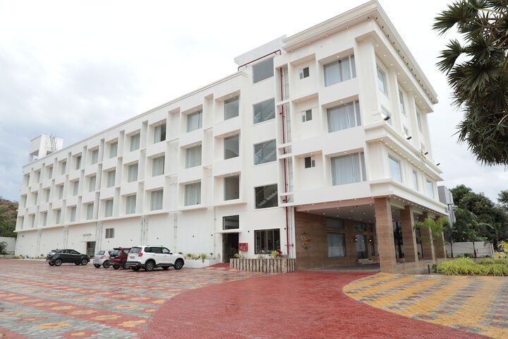 Hotel 96 of 103