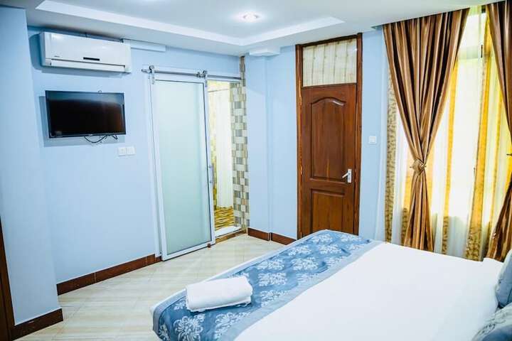 Room 43 of 167