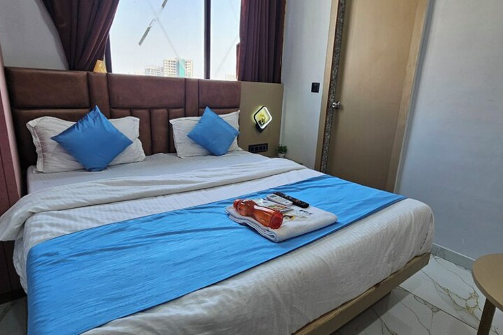 Room 21 of 33