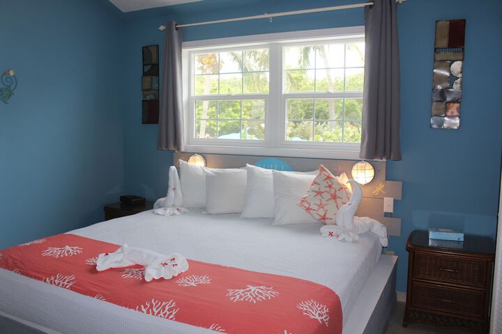 Room 35 of 232