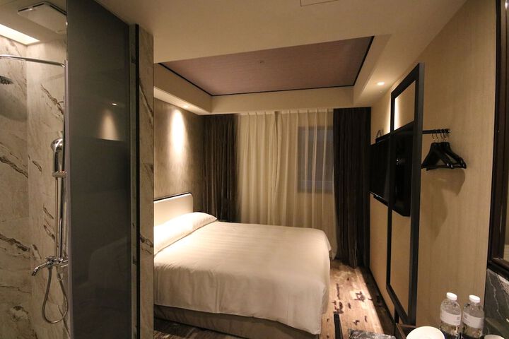 Room 18 of 58