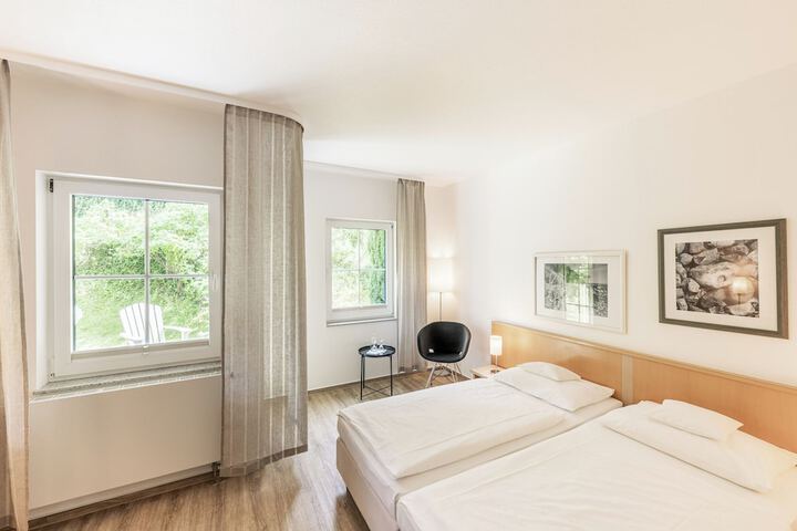 Room 10 of 86