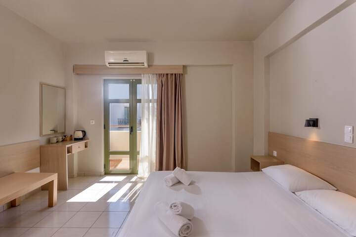 Room 14 of 123