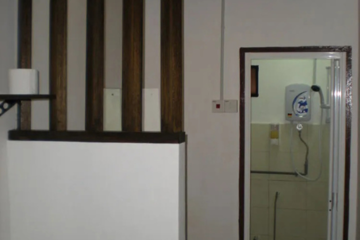 Room 14 of 23