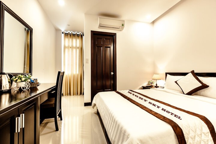 Room 4 of 34