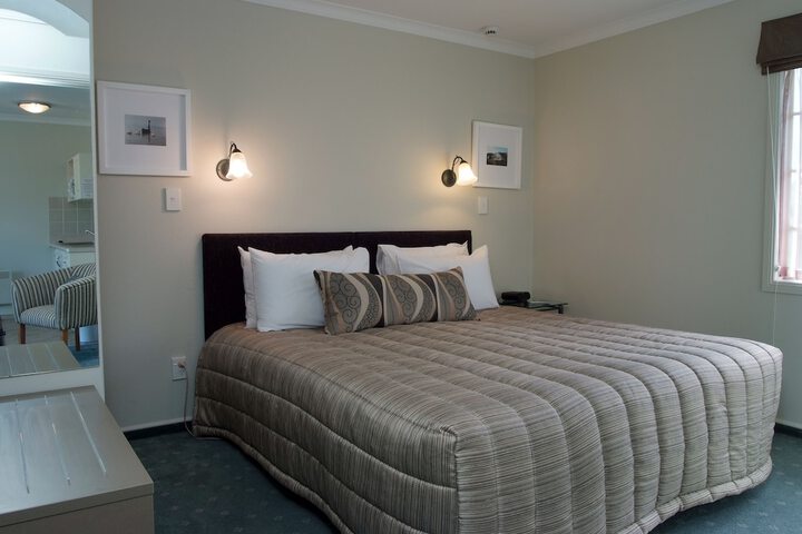 Room 4 of 119