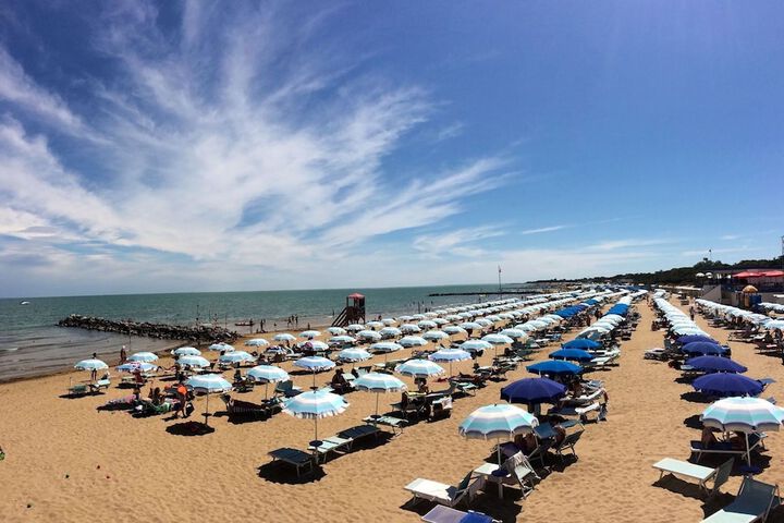 Beach 29 of 36