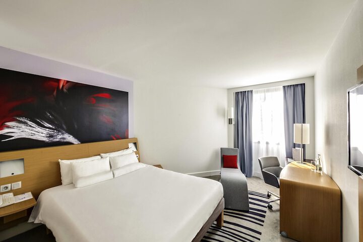 Room 17 of 108