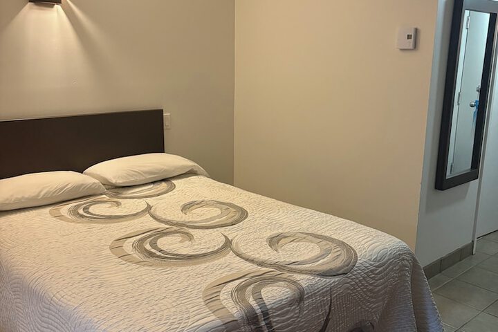 Room 31 of 80