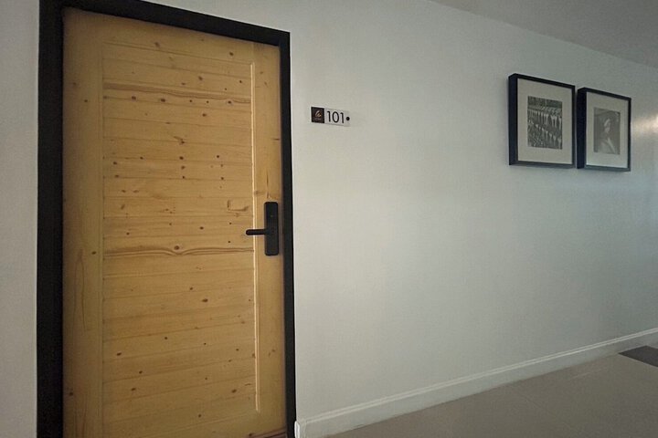 Room 21 of 73