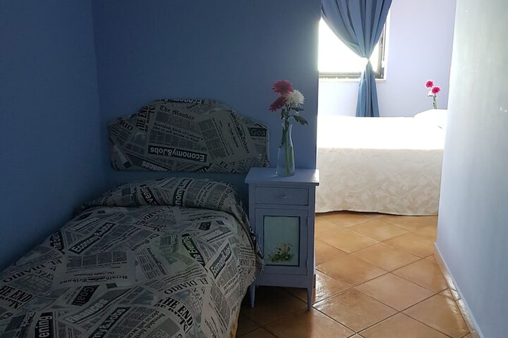 Room 4 of 7