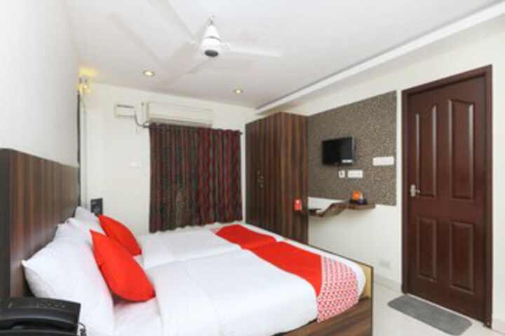 Room 15 of 27