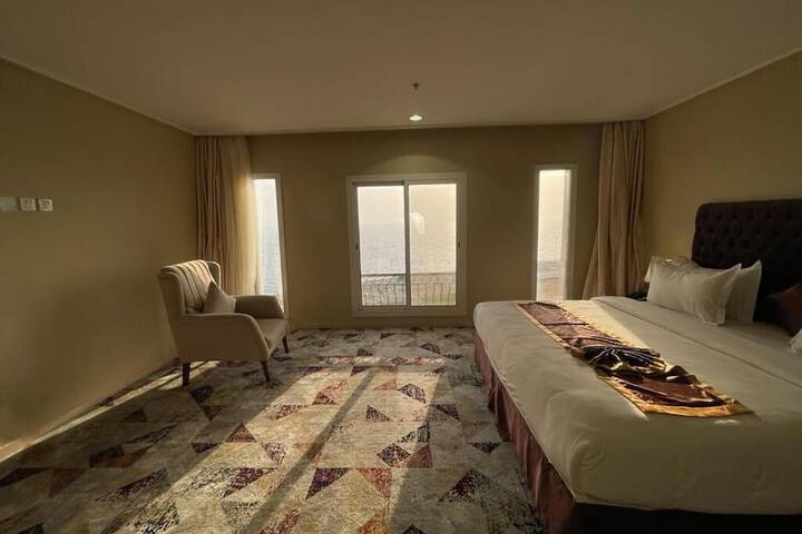 Room 10 of 19