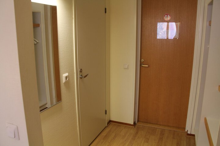 Room 2 of 41