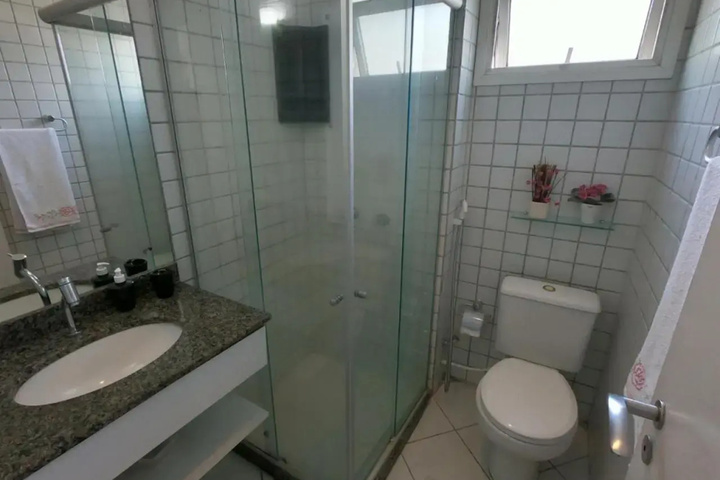Room 8 of 15
